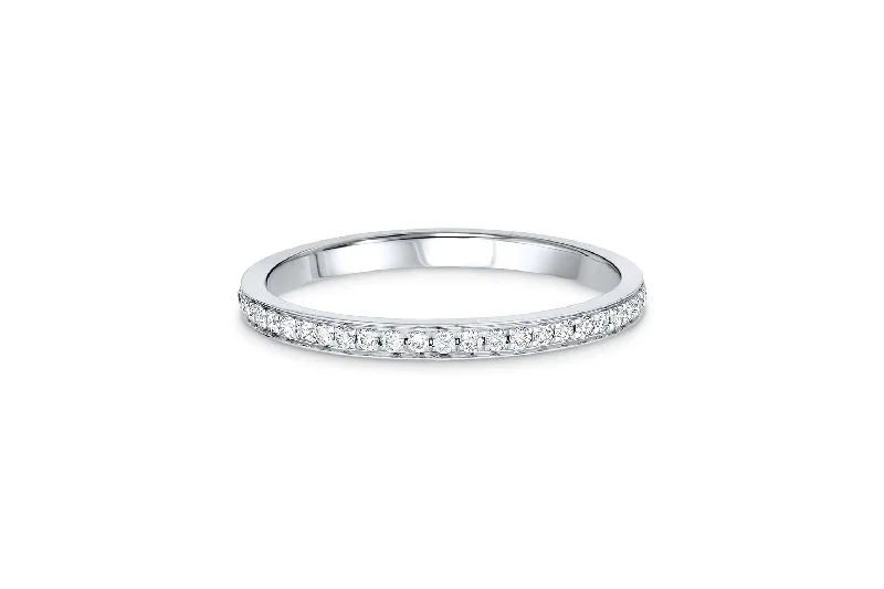 18k White Gold 0.20ctw Diamond Halfway Band