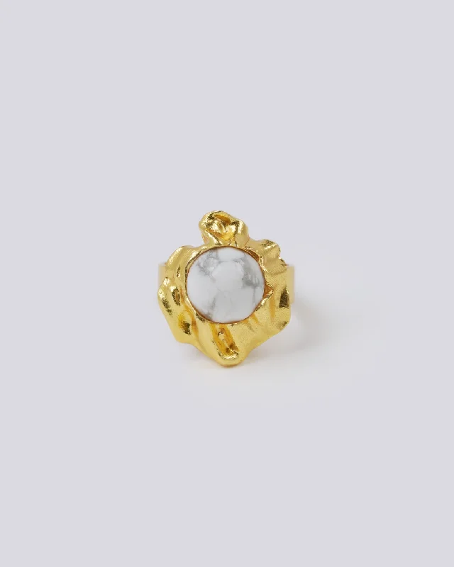 Salome Gold Howlite Ring