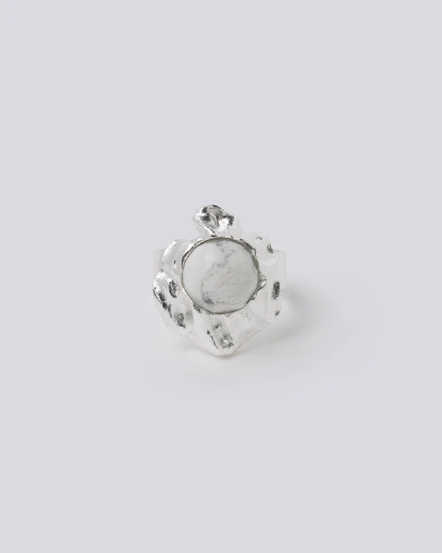 Salome Silver Howlite Ring